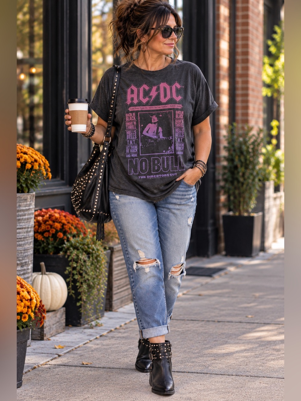 NWT Torrid AC/DC No Bull Madrid Spain Women’s Concert Graphic Tee Size 2 18/20